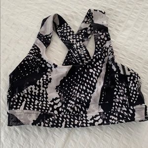 Lulu lemon sports bra